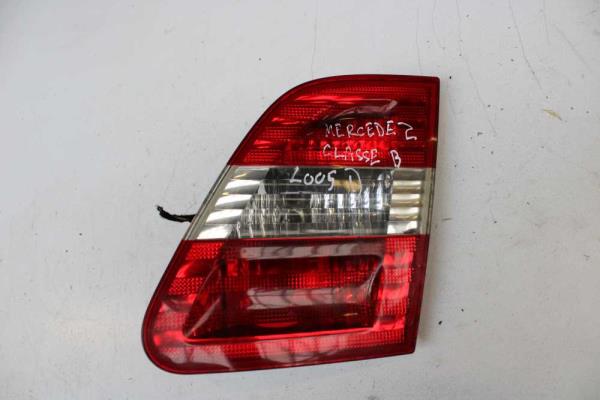 FEU ARRIERE DROIT MERCEDES - Vue 1